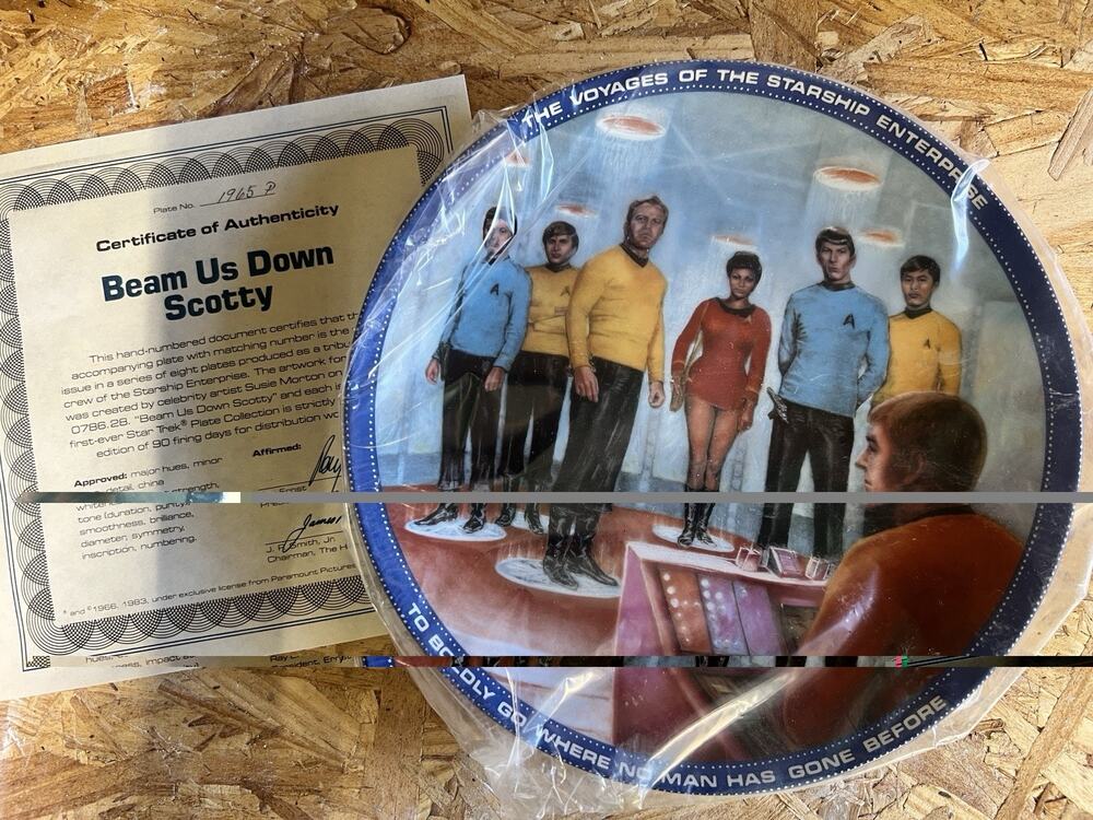 The Hamilton Collection Star Trek "Beam Us Down Scotty" Plate COA 8" Porcelain